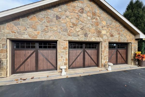 CHI 5983 Cedar Accent | Keystone Overhead Door